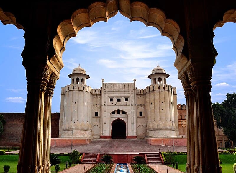 Hotels in Lahore